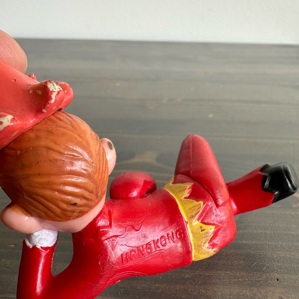Vintage rubber pixie β€οΈπ§‘ππ - Picture 7 of 9